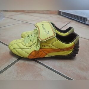 Fenty Puma Rihanna  yellow Avila US 6.5 sneakers